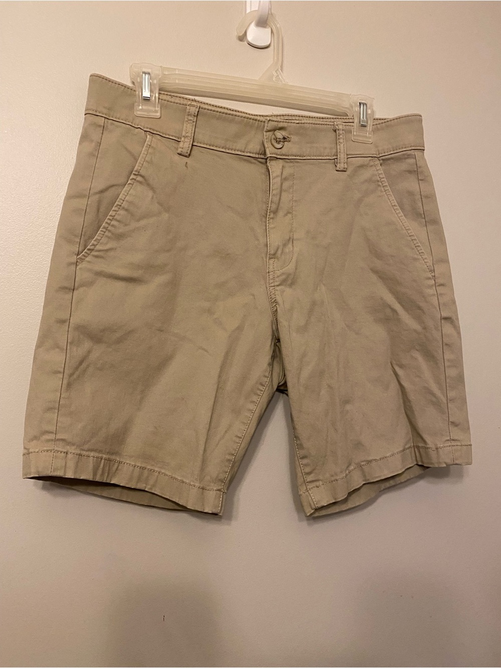 Chaps Men's Tan Flat-Front Cotton Shorts